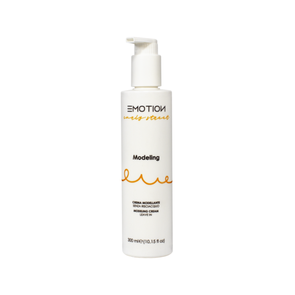 Curly Street Modeling Cream